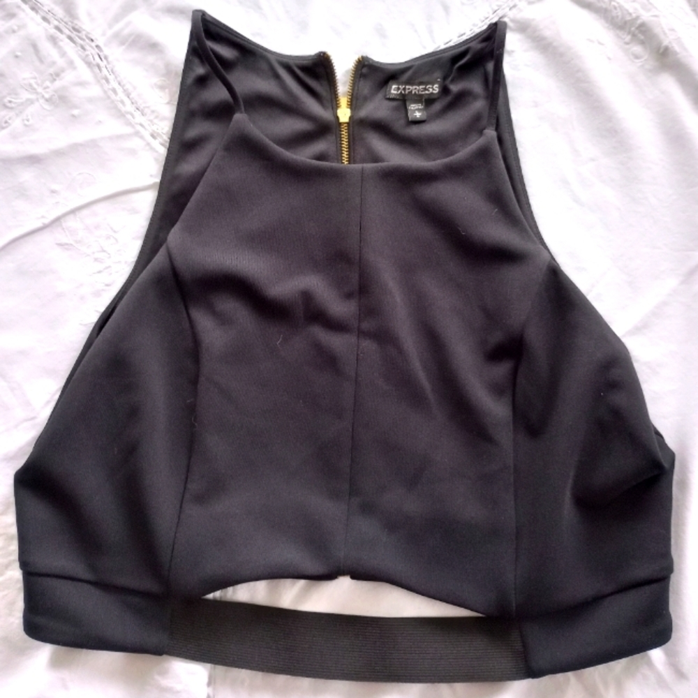 Express Crop Top size L